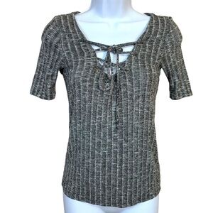 XS American Eagle Grey Ribbed Stretch Short Sleeve Knit Top Extra Small Lace Up
